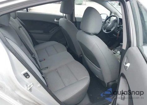 2017 Kia Forte Lx z USA, uszkodzony, nr VIN 3KPFL4A72HE045321